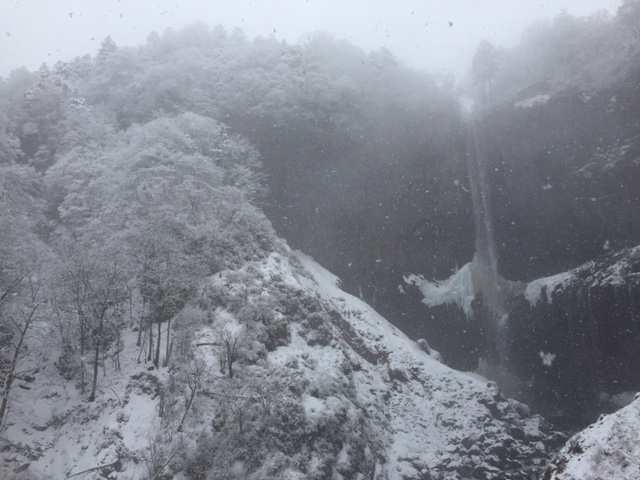 華厳の滝20170321.JPG