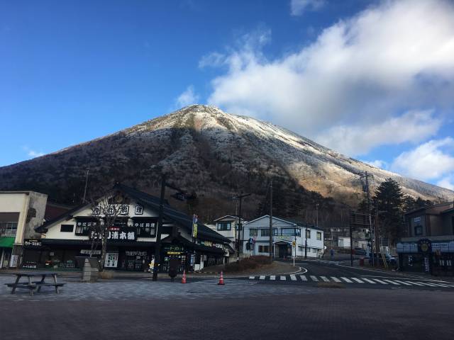 朝焼けと雪化粧