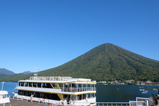 明日から中禅寺湖遊覧船の運航が始まります